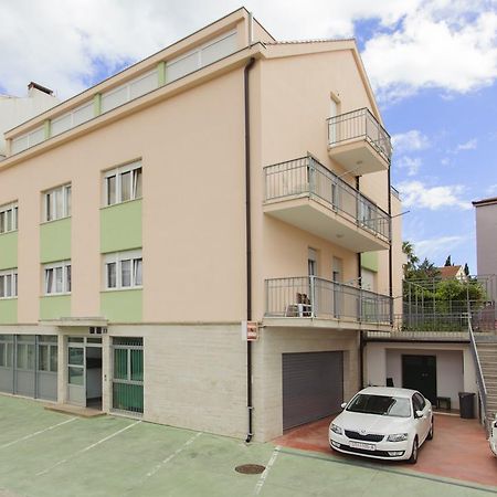 Amigo Comfort Apartments Spalato Esterno foto